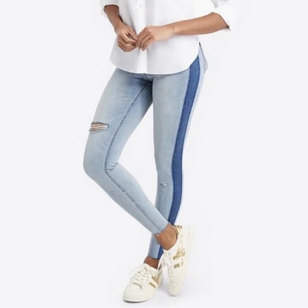 SPANX | Jean-ish Ankle Legging Light Wash Side Stripe‎ Size M